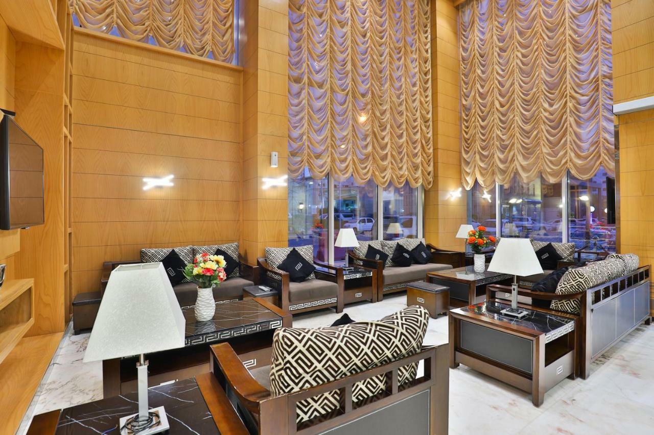 قصر اليمامة للاجنحة الفندقية-العليا Riade Exterior foto